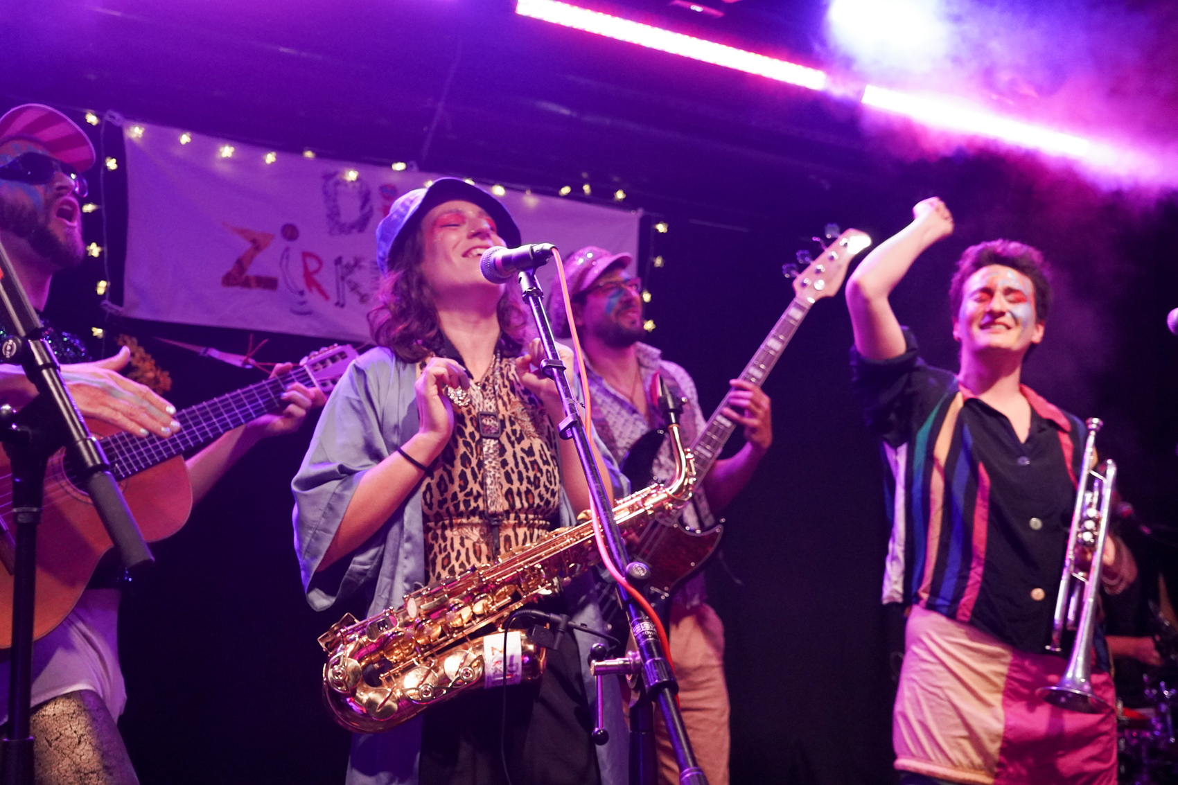 Die Zirkusband spielt bei Nachtstruktur – Clubbing für alle in Wien